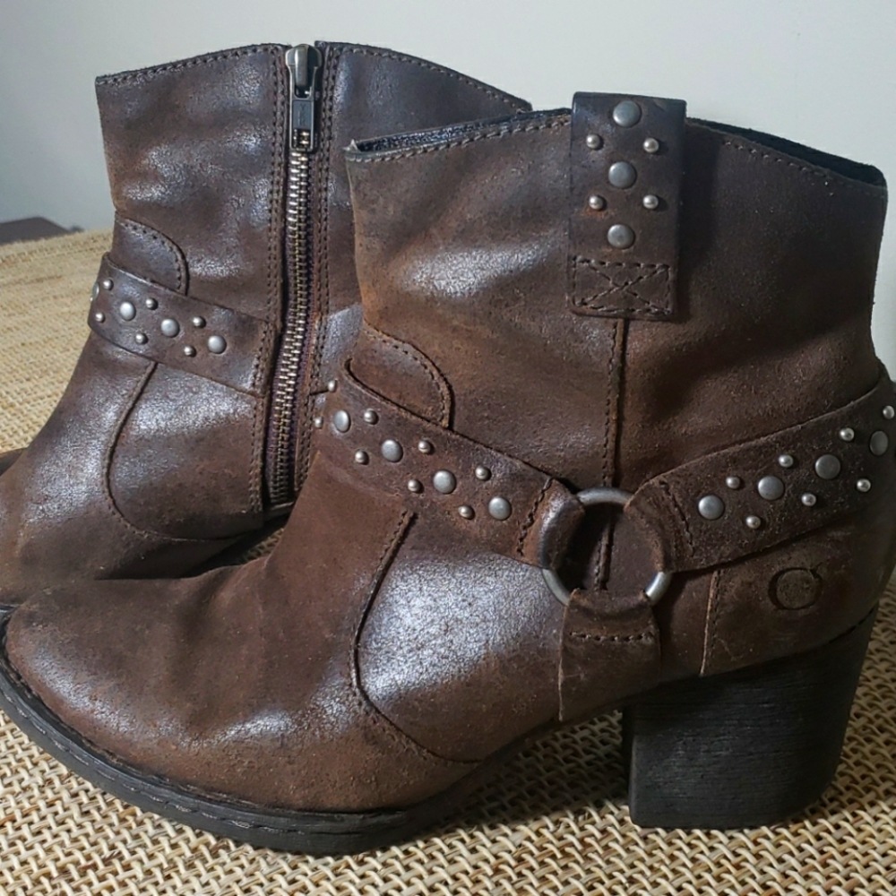 Born ankle boots